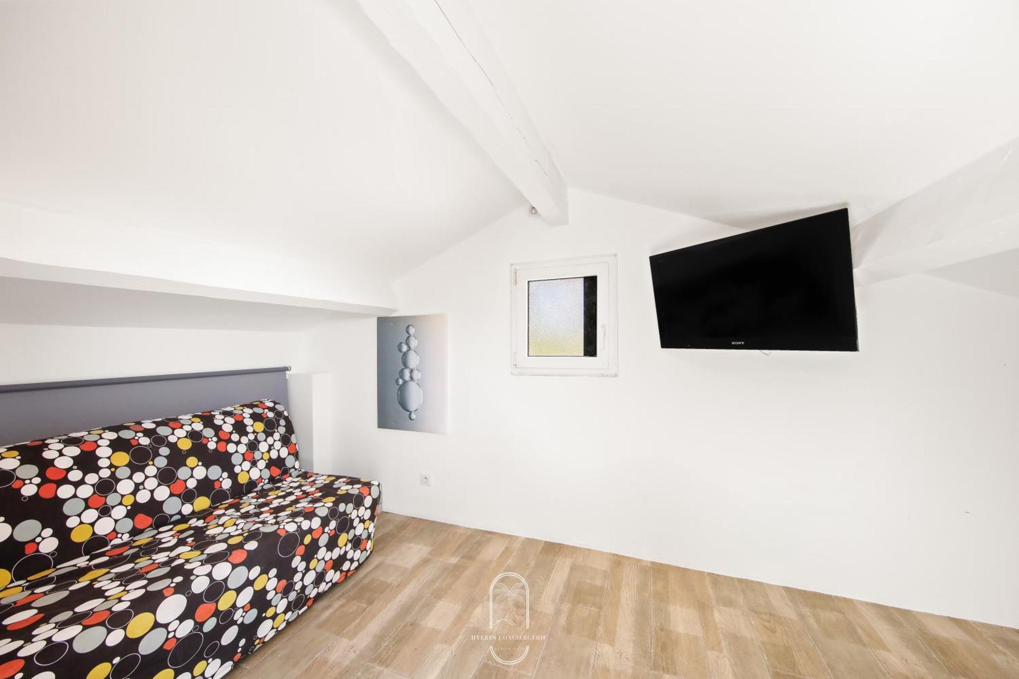 Maison sur l'eau-Hyères-Almanarre-Parkings/Clim/WIFI Extérieur photo