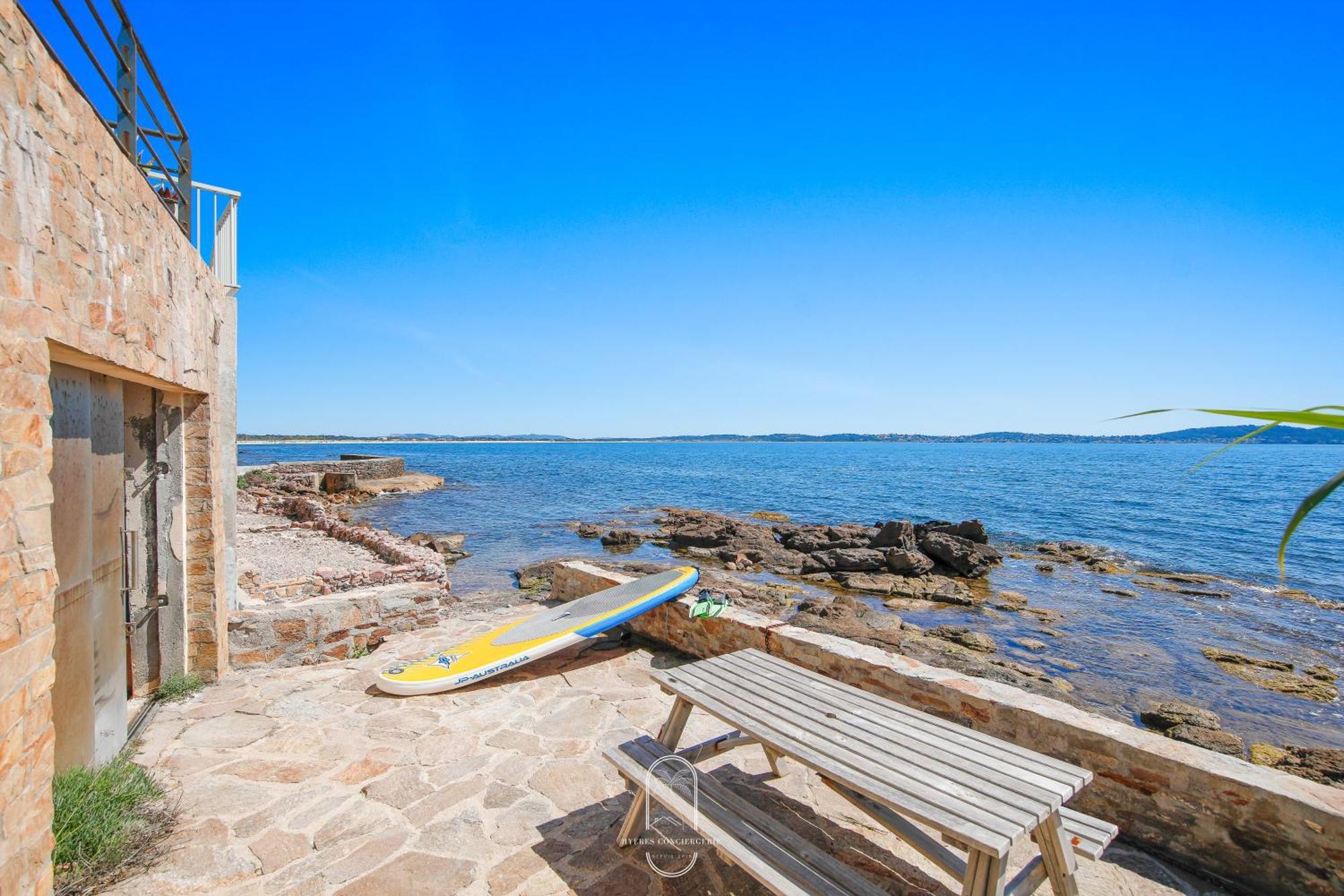 Maison sur l'eau-Hyères-Almanarre-Parkings/Clim/WIFI Extérieur photo