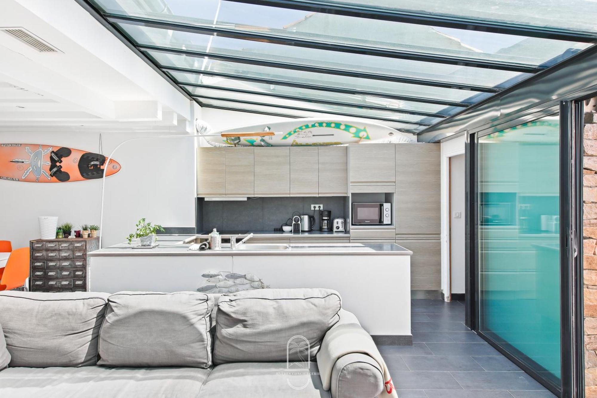 Maison sur l'eau-Hyères-Almanarre-Parkings/Clim/WIFI Extérieur photo